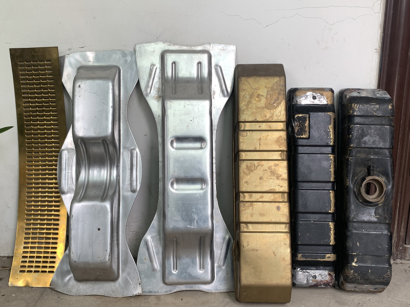 汽车散热器模具
